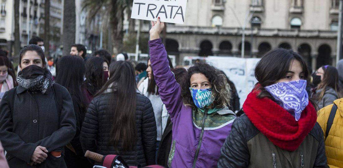 fem-202000603-er19-web1200w_1000_1100